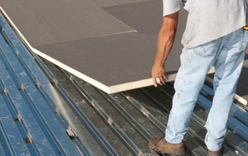 benefits of insulating Cwmhiraeth flat roofing